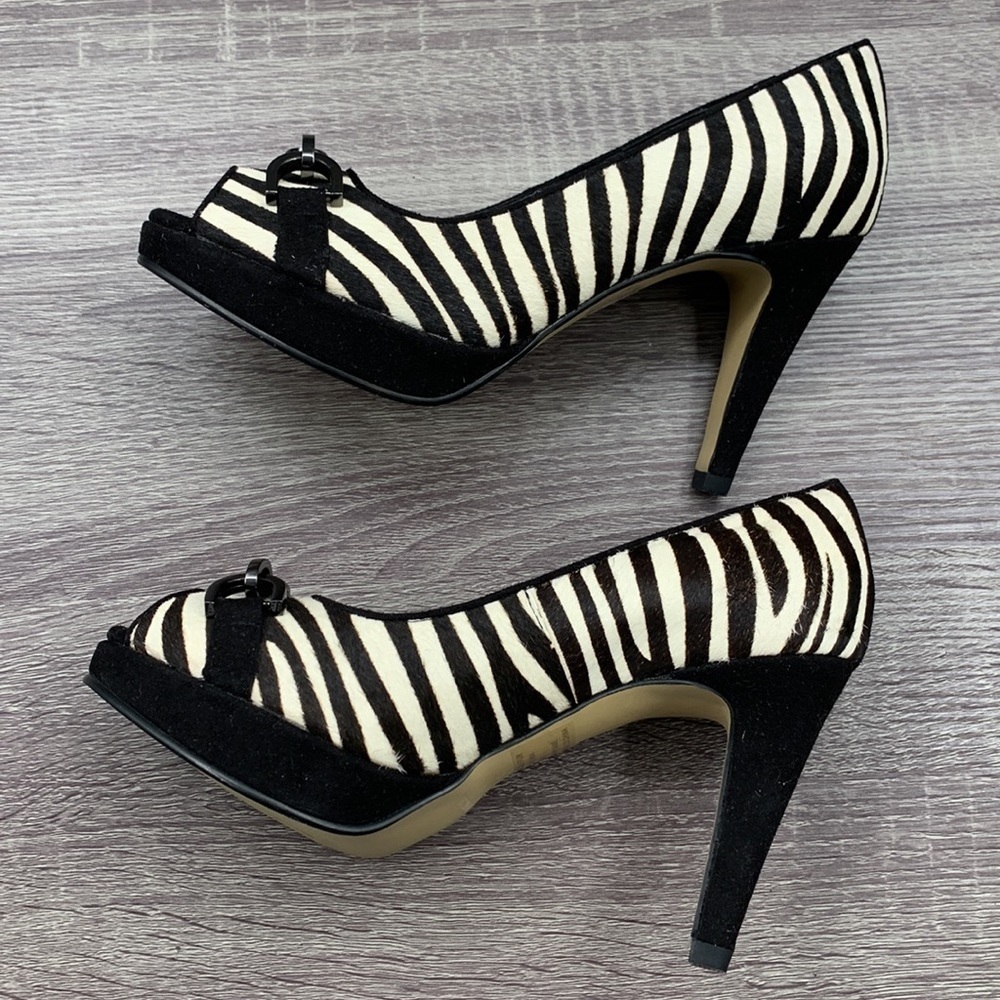 NEW! Chico’s Zebra Print Leather & Fur Heels Slip-ons. 6M. - Picture 9 of 10